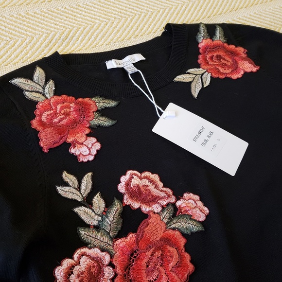 Lucy Paris - Black Sweater with Floral Embroidery - Picture 3 of 6